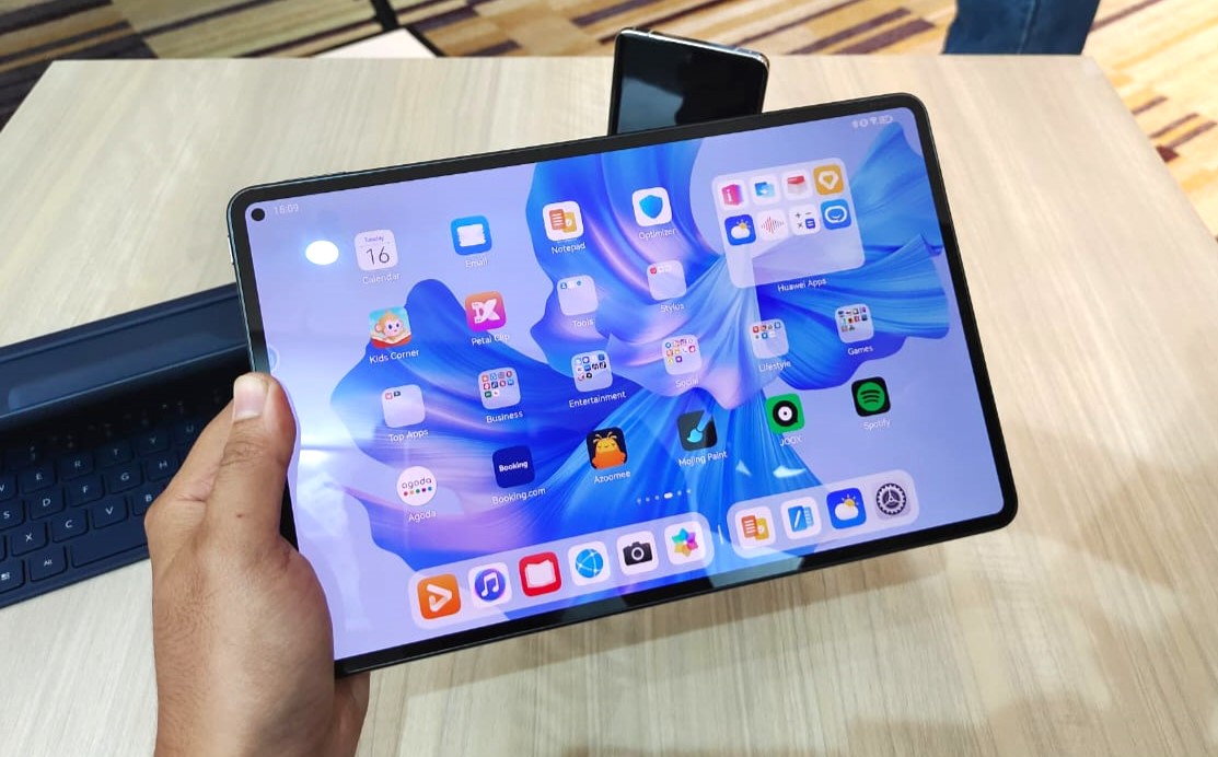 Ulasan Lengkap Huawei MatePad Pro: Tablet Handphone Modern dan Canggih